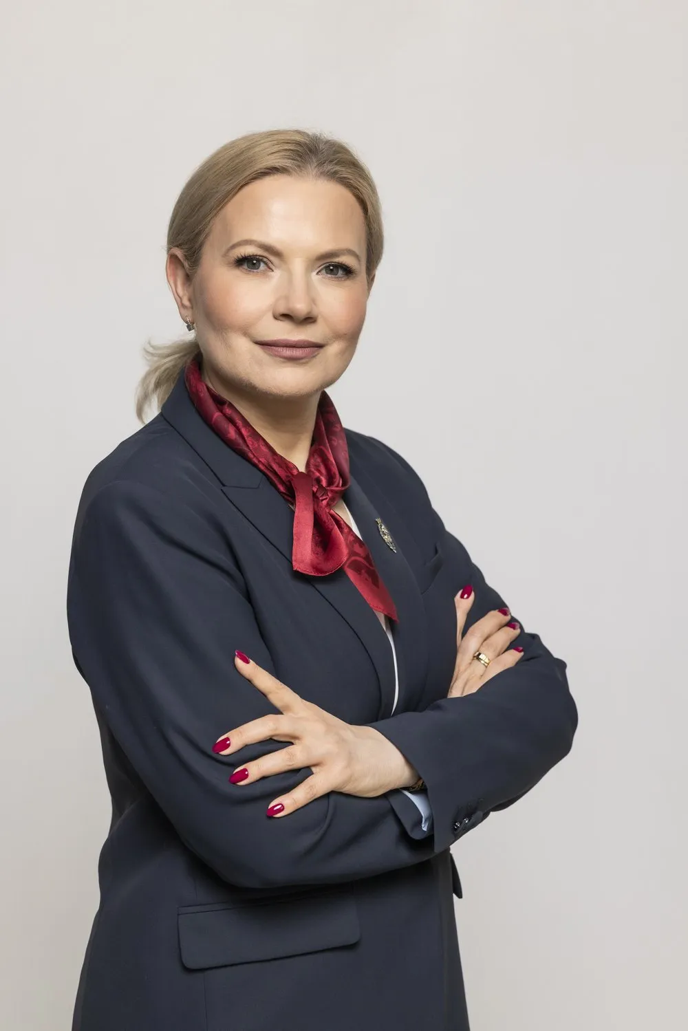 Monika Piątkowska. Portret, granatowa marynarka