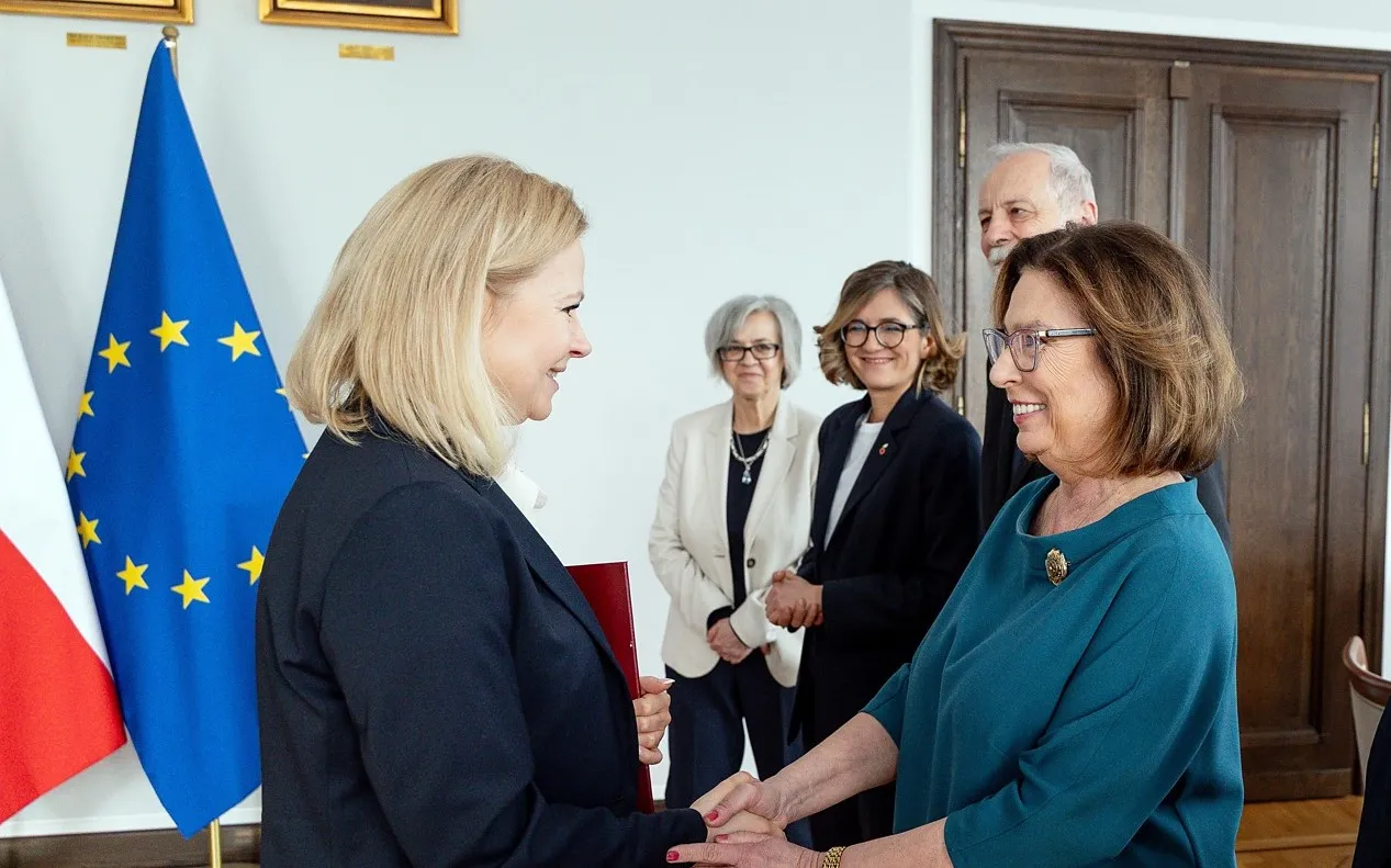 Monika Piątkowska w Senacie Rzeczypospolitej Polskiej podczas rozmowy z marszałkiem Senatu